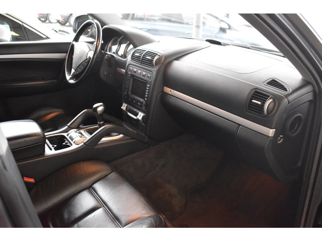 Porsche Cayenne 4.5 s