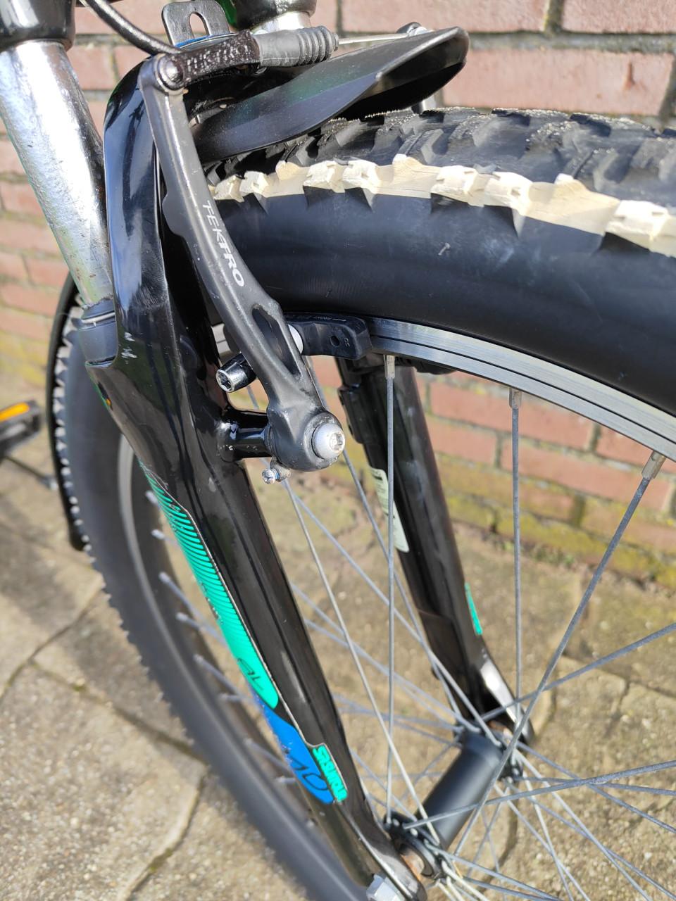 Bulls Pulsar 26 inch mountainbike 24 versnellingen verering