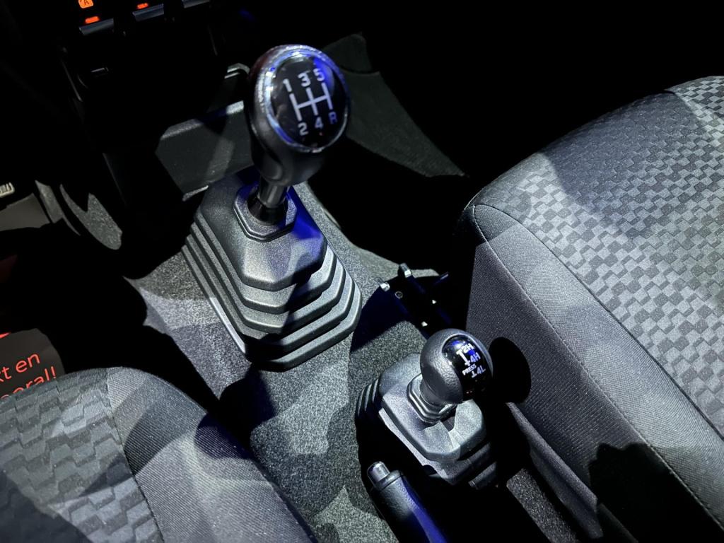 Suzuki Jimny 1.5 stijl *4 persoons*clima*trekhaak*navi*