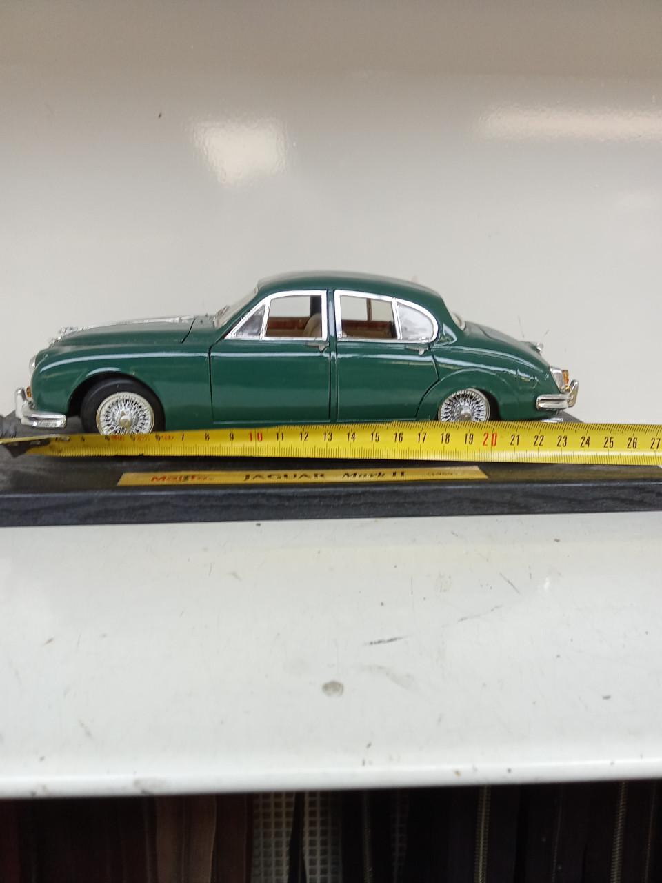 Model auto Jaguar Mark 2 metaal