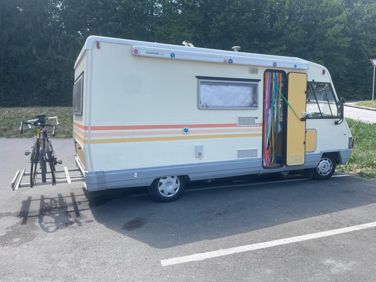 Camper Peugeot 280 G te koop (motor defect)
