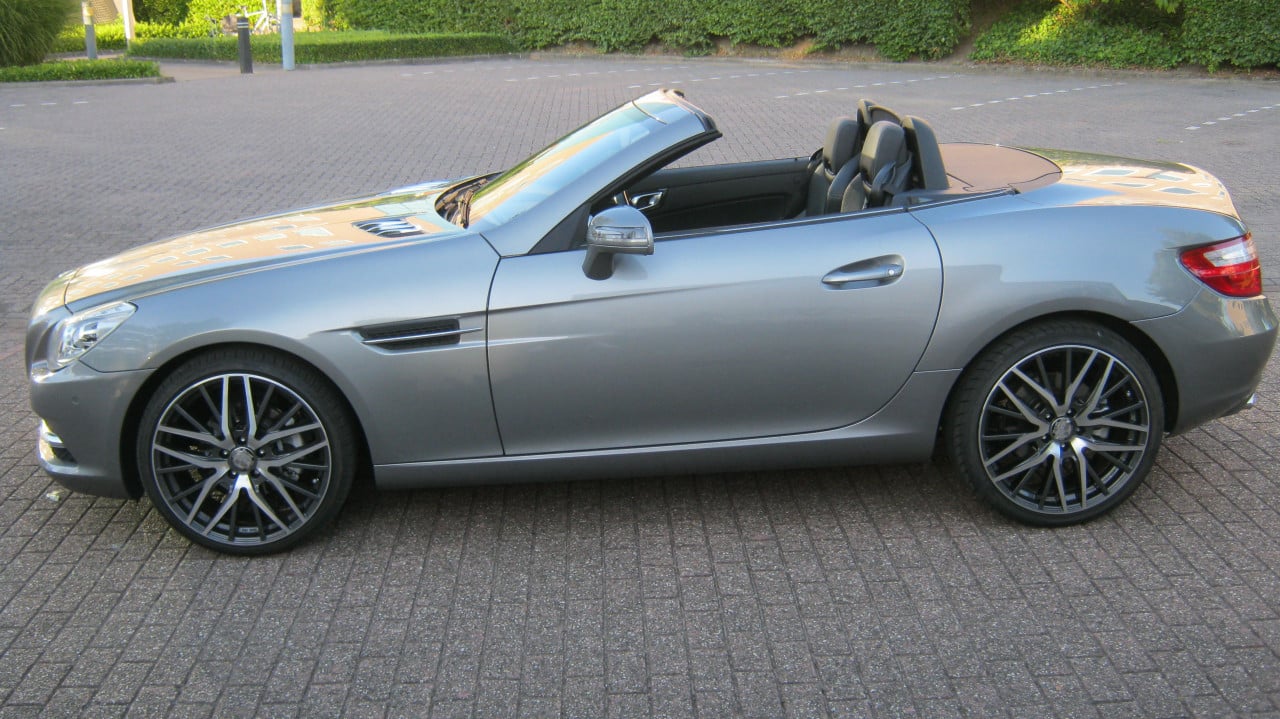 TE KOOP MERCEDES CABRIO SLK 200 AUTOMAAT UIT 2011  VOOR 13000 EURO