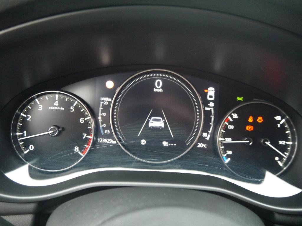 Mazda 3 2.0 e-skyactiv-g m hybrid 122 luxury|rijklaar|trekhaak