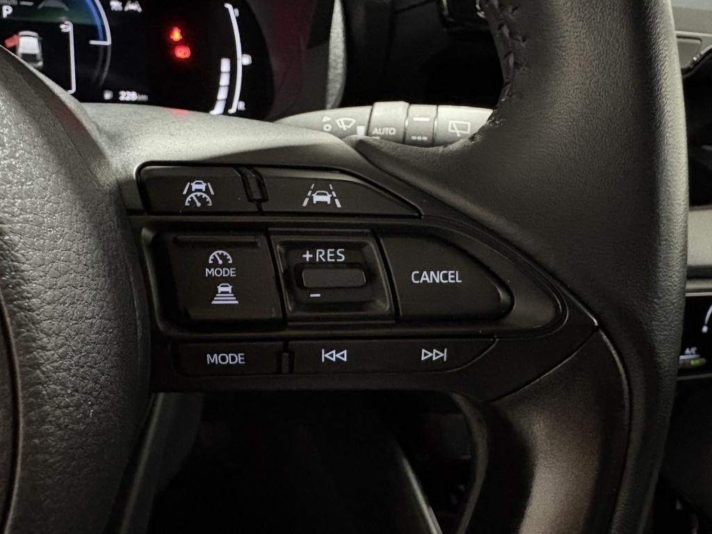 Toyota Yaris 1.5 hyb. 115 first edition | pdc |