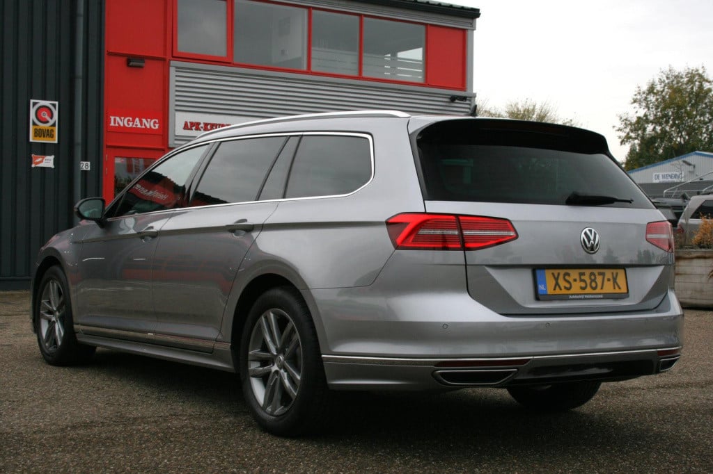 Volkswagen Passat variant 1.5 tsi highline business r