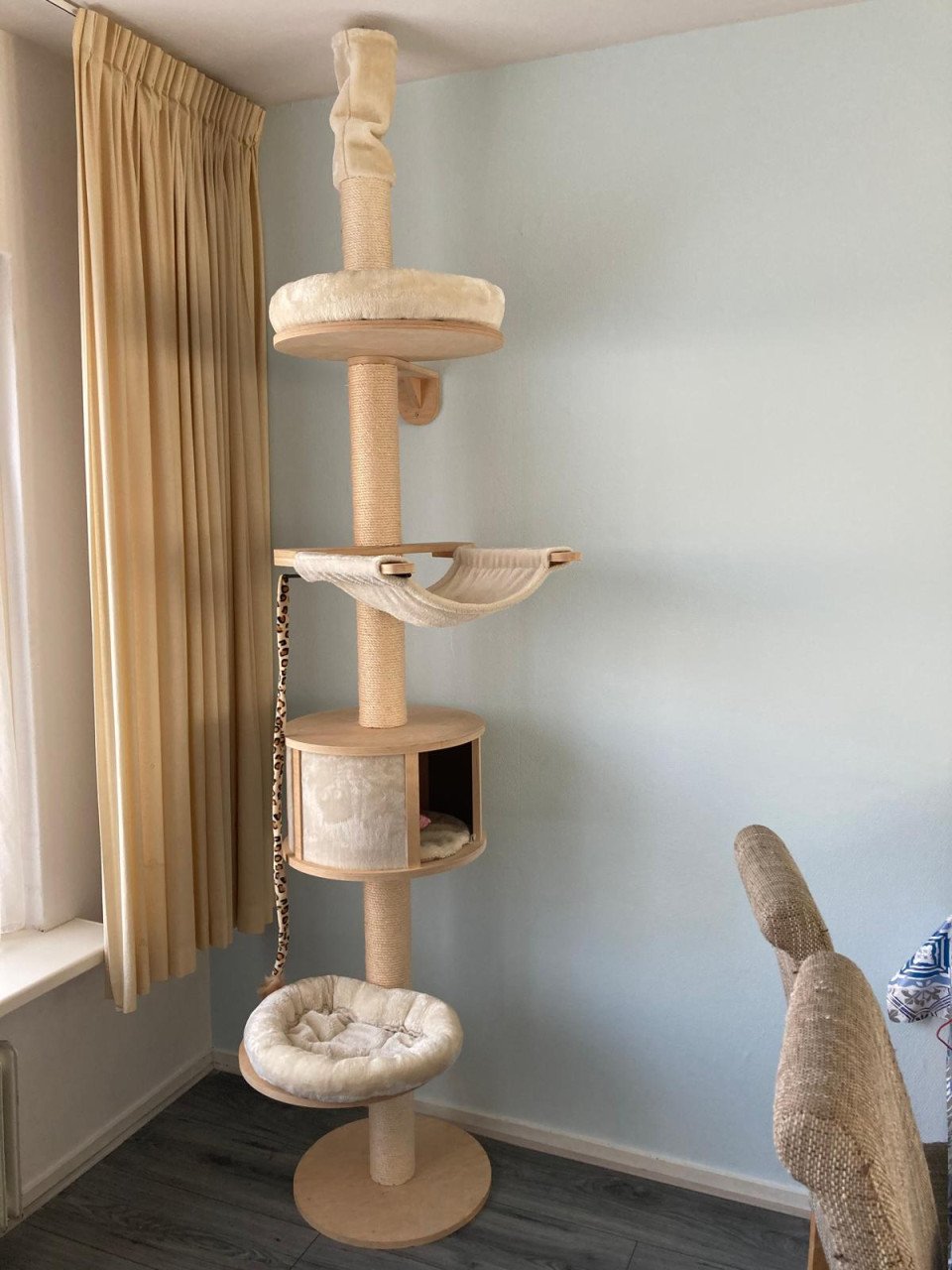 Te koop: kattenkrabpaal