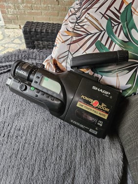 Vintage SHARP VL-C650 Video Camera Camcorder VHS-C...