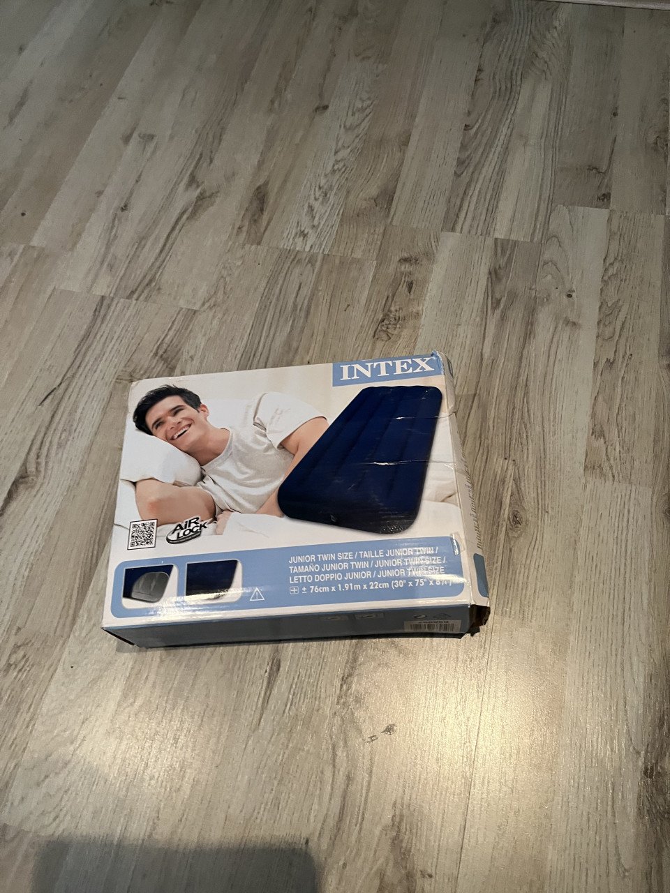 Intex twin size luchtbed