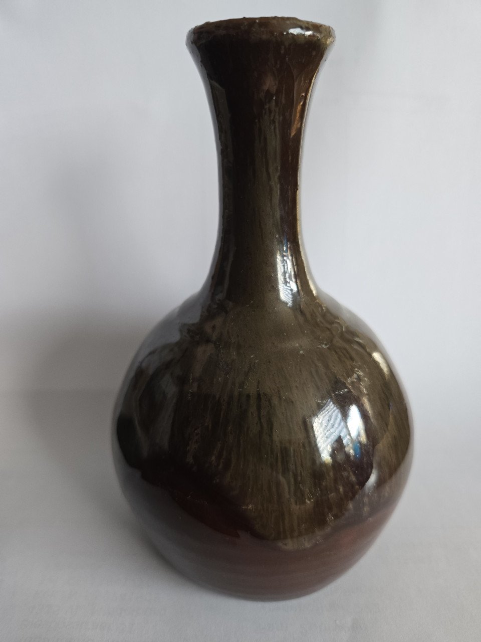 Keramiek vaasje Bruin met druip effect 13.5 cm