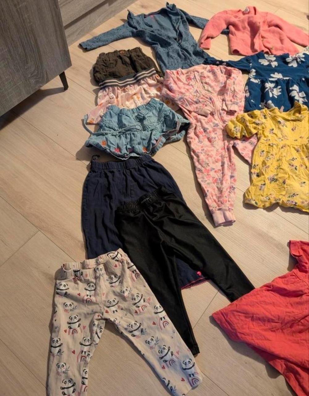 Pakket meisjes kleding maat 86