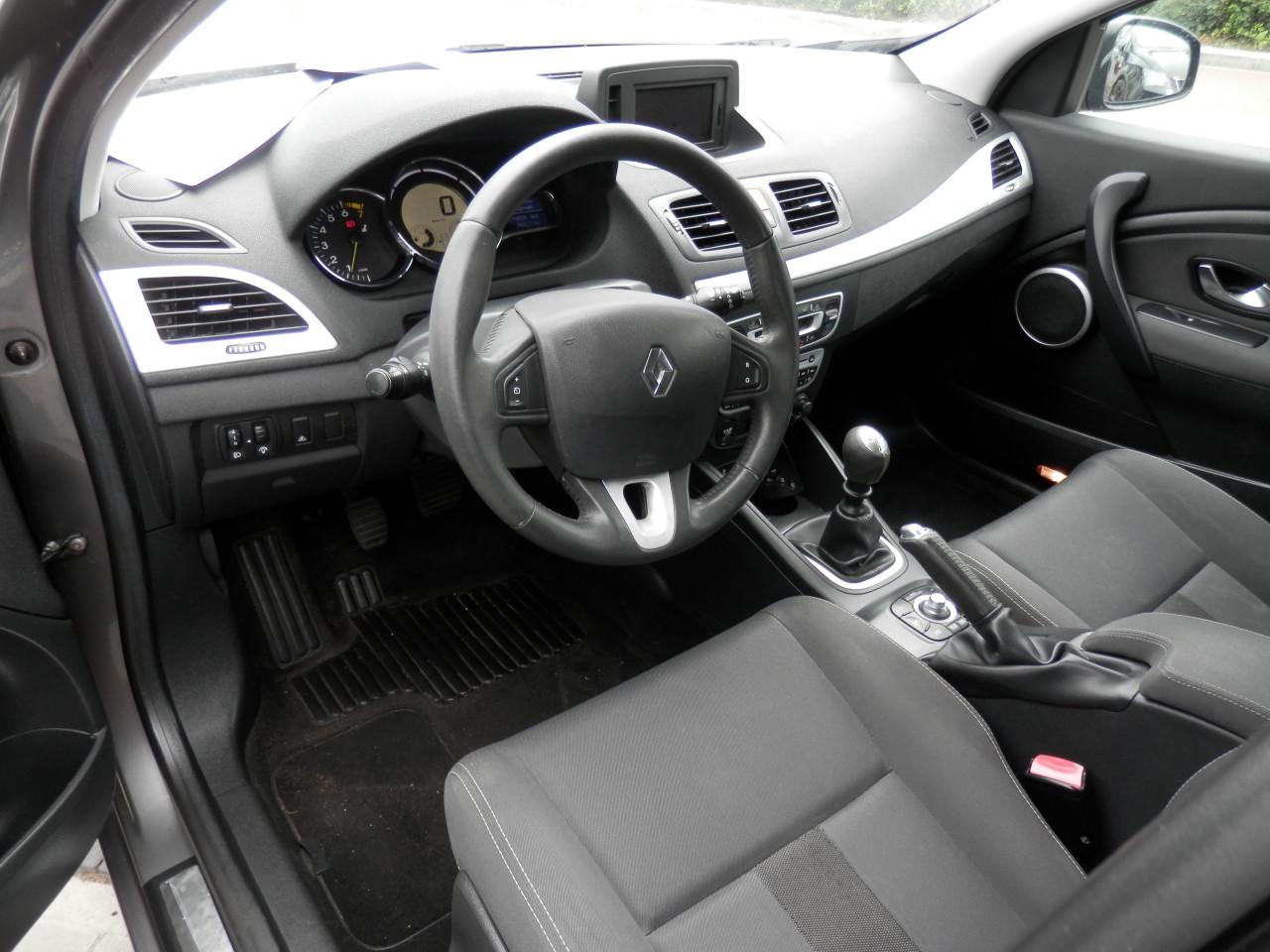 Auto Garant Biedt Aan: Renault Megane 1.6 Dynamique