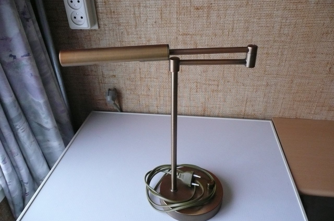 Te koop metalen halogeen lamp brons kleur type 1