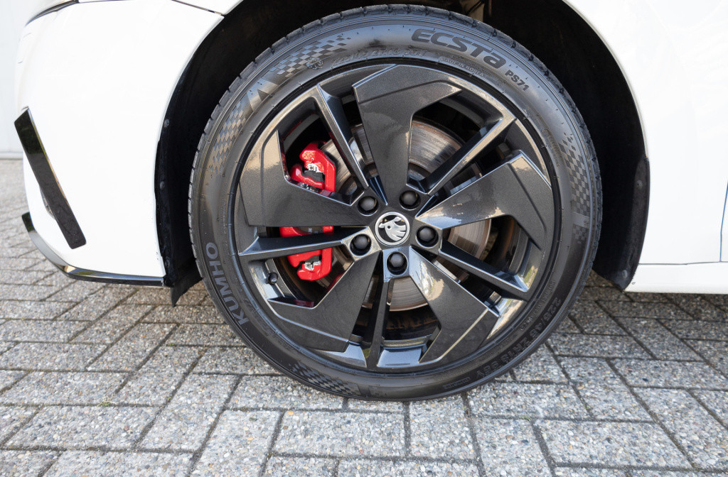 Skoda Octavia combi 1.4 tsi rs phev business ✅1jaarbovag✅btw✅245pk✅trekhaak