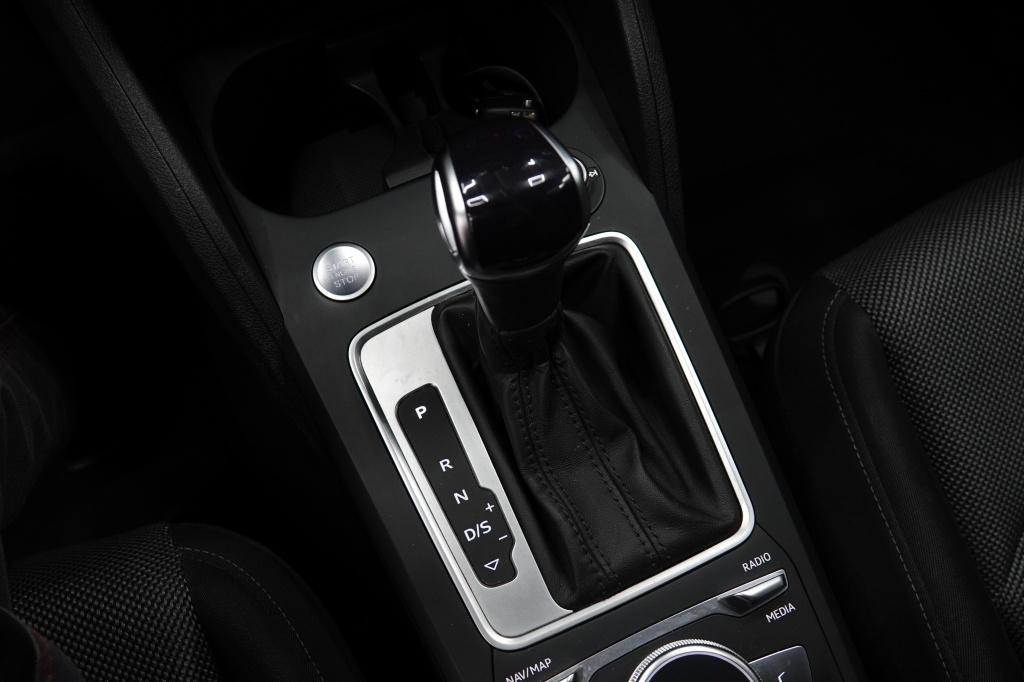 Audi Q2 35 tfsi | alarm | pdc| keyless | camera |