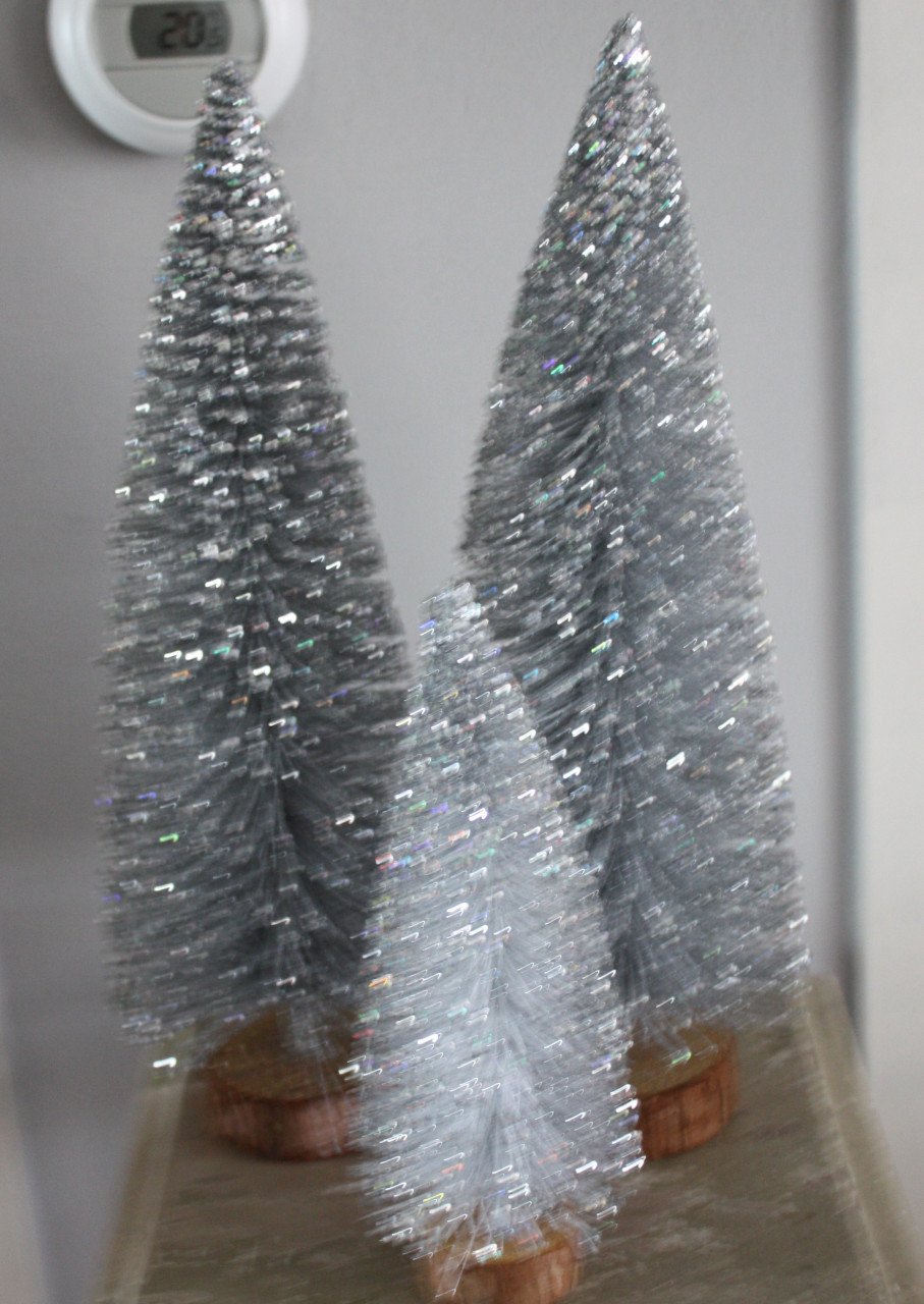 Set van 3 zilverglitter boompjes
