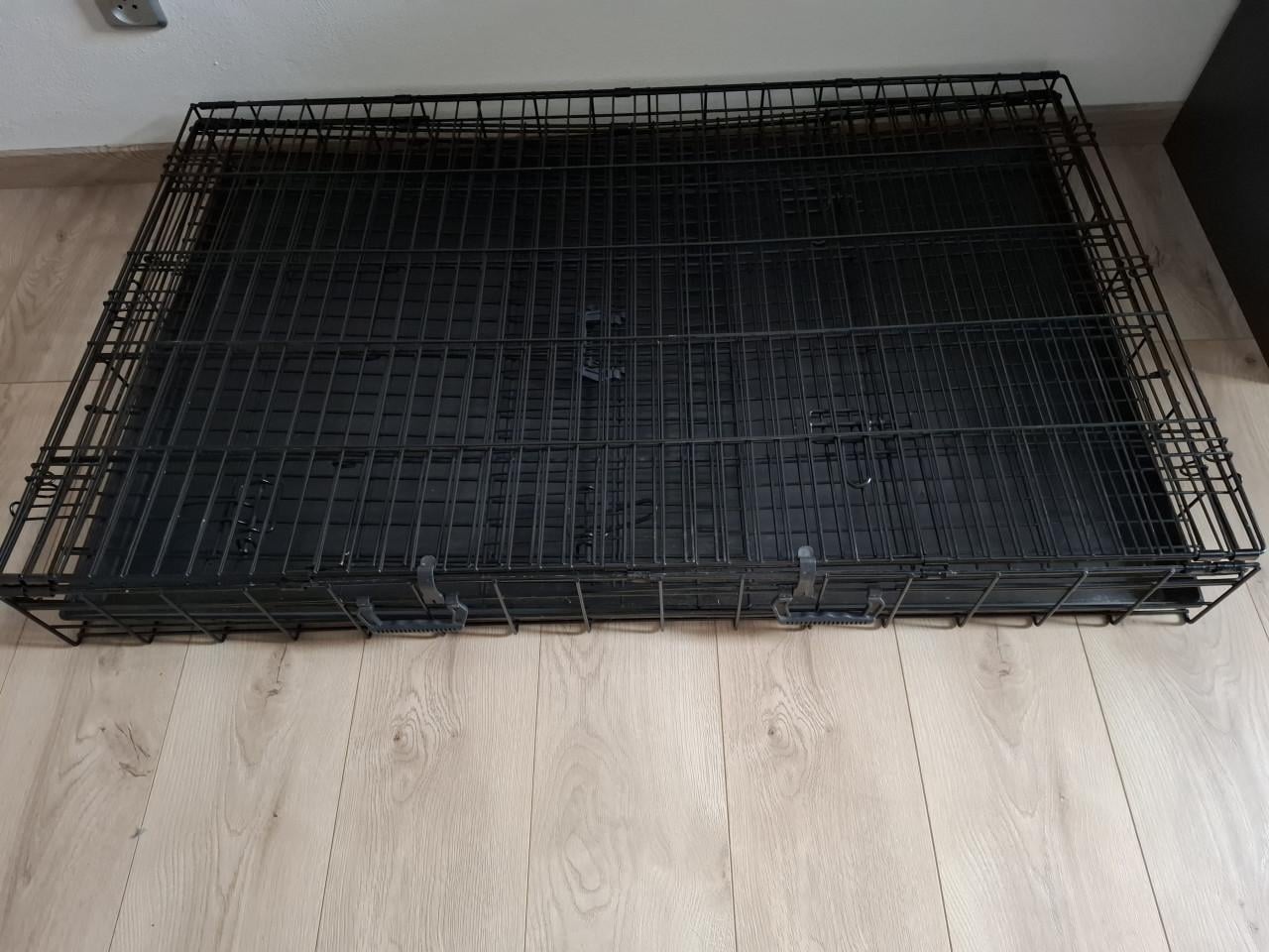 Honden bench 121 x75 x 87