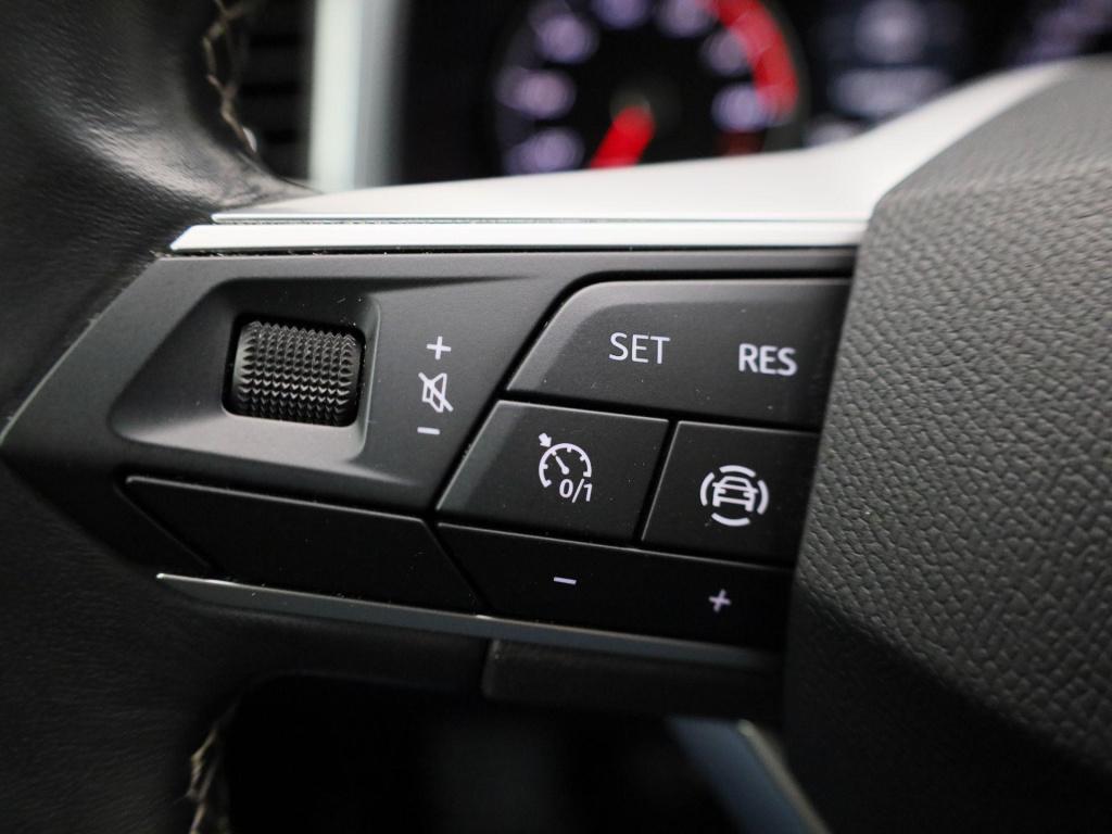 Seat Ateca 1.5 tsi style business intense | panoramadak | navigatie | apple