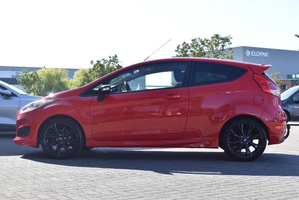 Ford Fiesta 1.0 ecoboost red edition | 140 pk| voorzien van nieuwe distribu