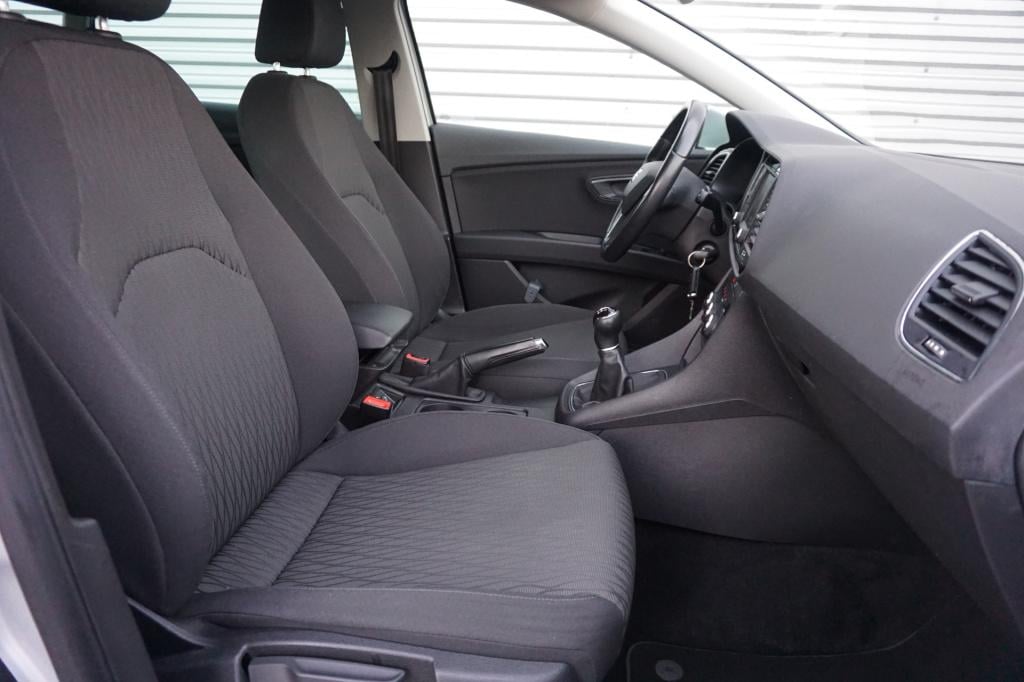 Seat Leon st 1.0 ecotsi style connect climate / navi / cruise / camera / pa