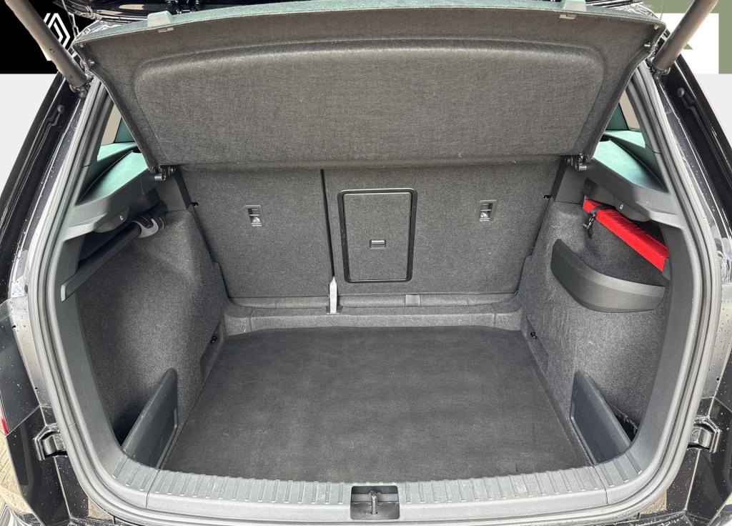 Skoda Karoq 1.5 tsi act sportline business