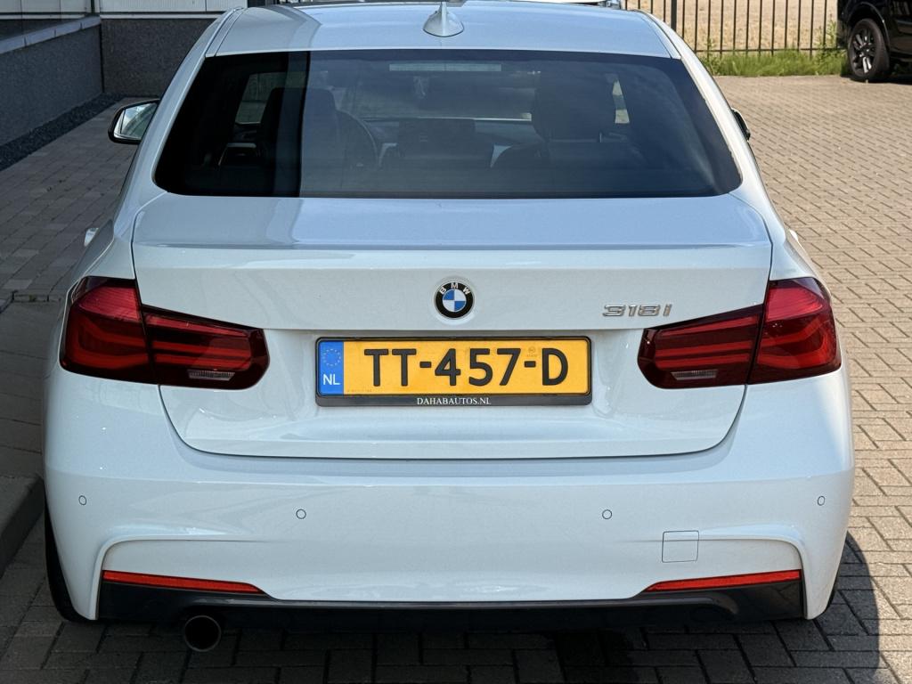 BMW 3-serie 318i m sport edition | cruise | leder | stoelverwarming | led |