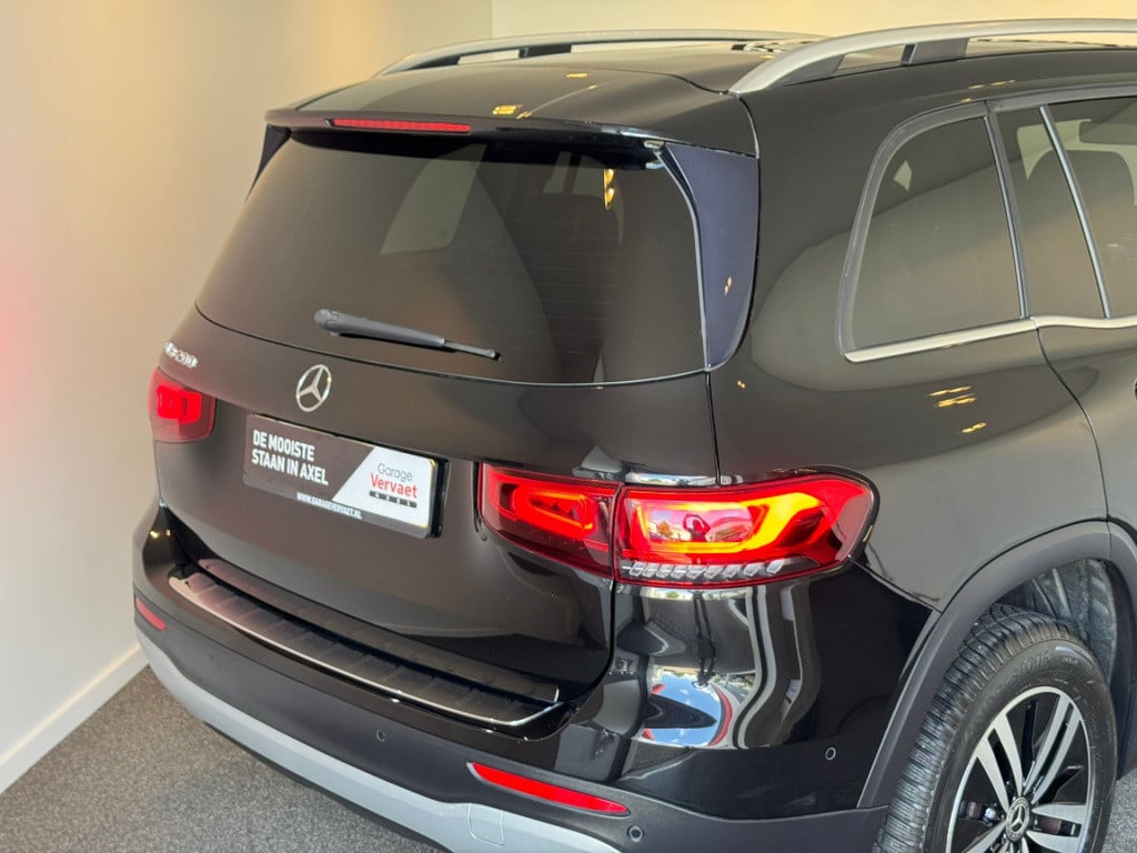 Mercedes-Benz Glb 200 business solution