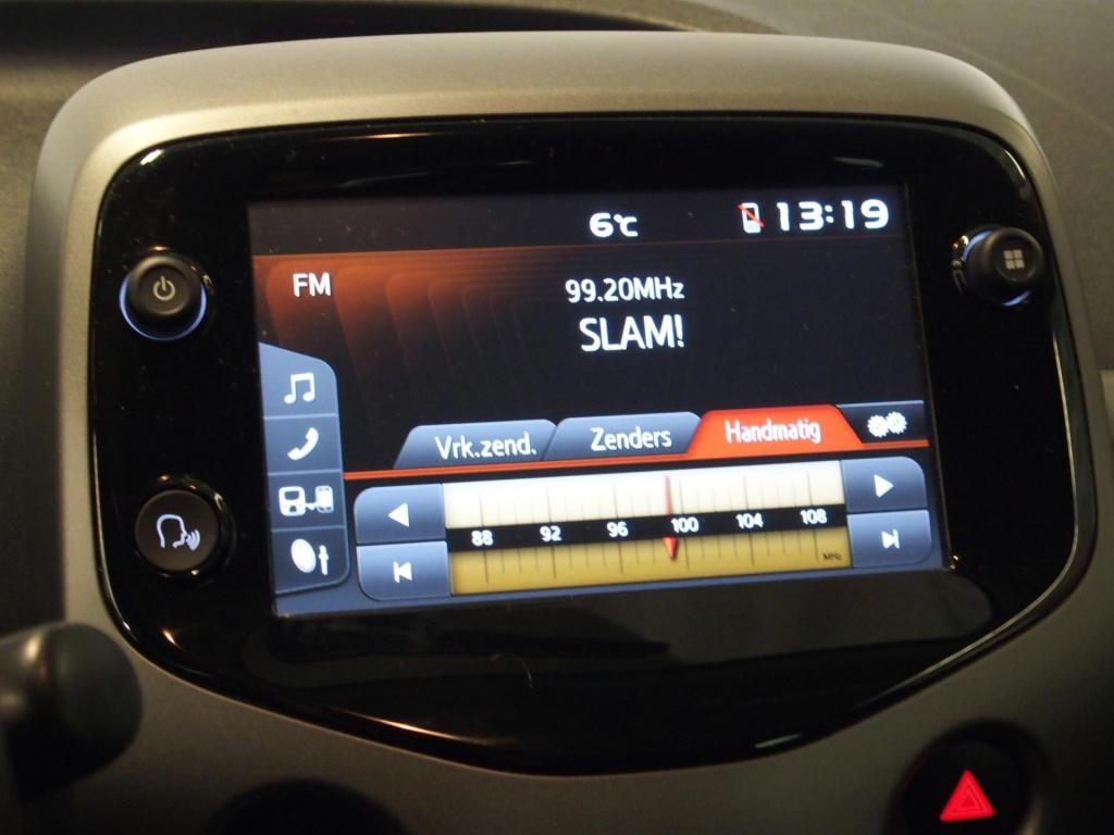 Toyota Aygo 1.0 vvt-i x-joy nl auto, carplay, klimaatcontrole,