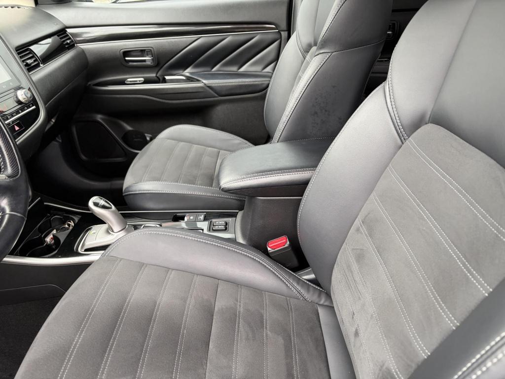 Mitsubishi Outlander 2.4 phev intense