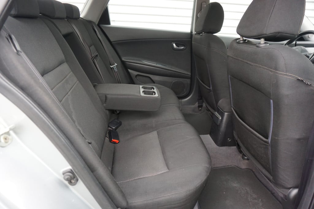 Nissan Primera estate 1.8 tekna airco / navi / elektr. ramen / camera / nap