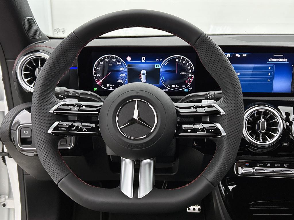 Mercedes-Benz Cla shooting brake 250 e business solution amg | nightpakket 