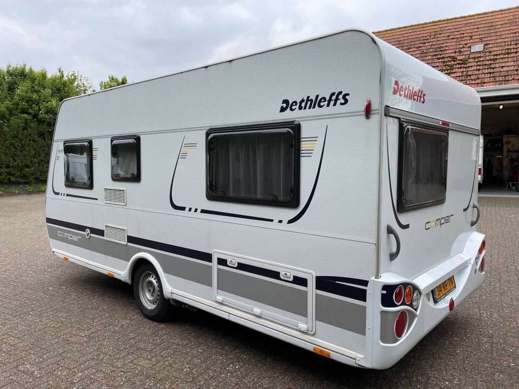 Dethleffs Camper 450 DB met mover