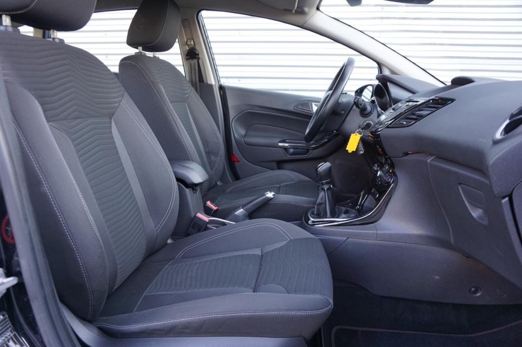 Ford Fiesta 1.0 ecoboost titanium airco / cruise / elektr. ramen / nap