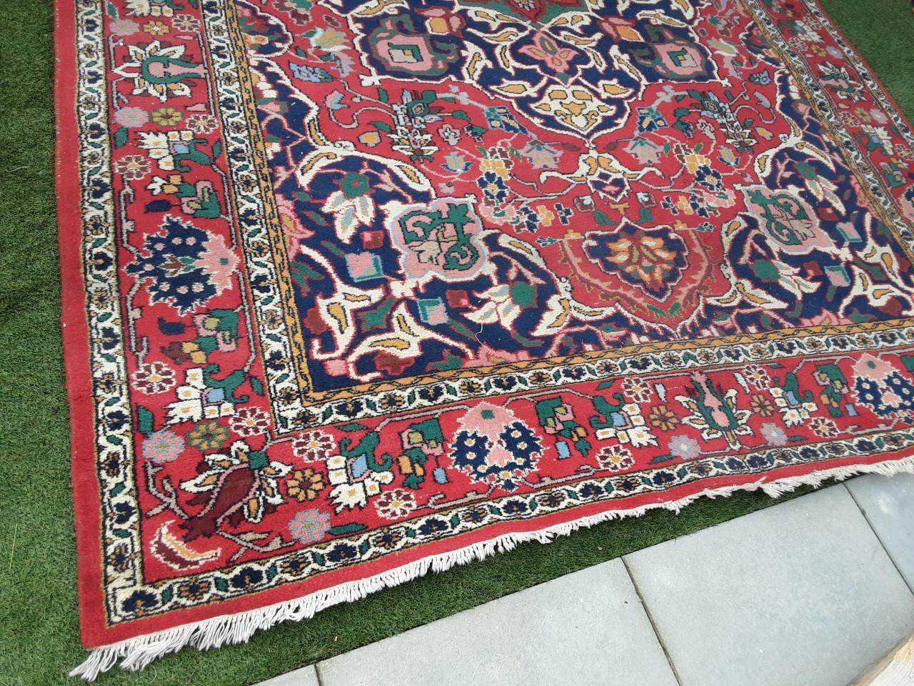 Zuiver scheerwollen vloerkleed  i.p.s.