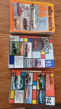 Auto jaarboeken KNAC