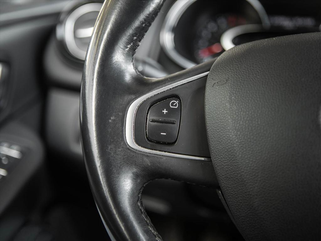 Renault Clio estate 1.2 tce 120pk intens | camera | stoelverwarming | navig