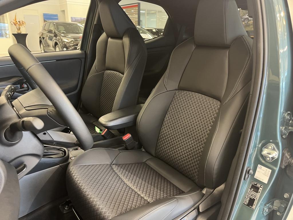 Toyota Yaris 1.5 hybrid 130 executive | incl. € 3.500,-- voorraad voordeel 