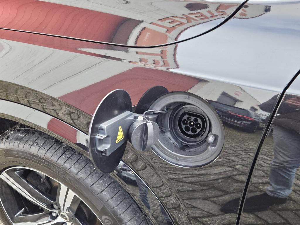 Volvo XC90 2.0 t8 twin engine awd r-design | pano | elek. trekhaak