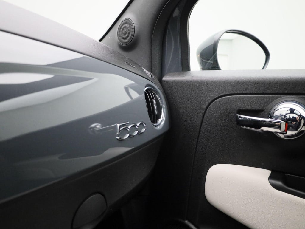 Fiat 500 1.0 hybrid dolcevita | panoramadak | lederen stoelen | airco | cru