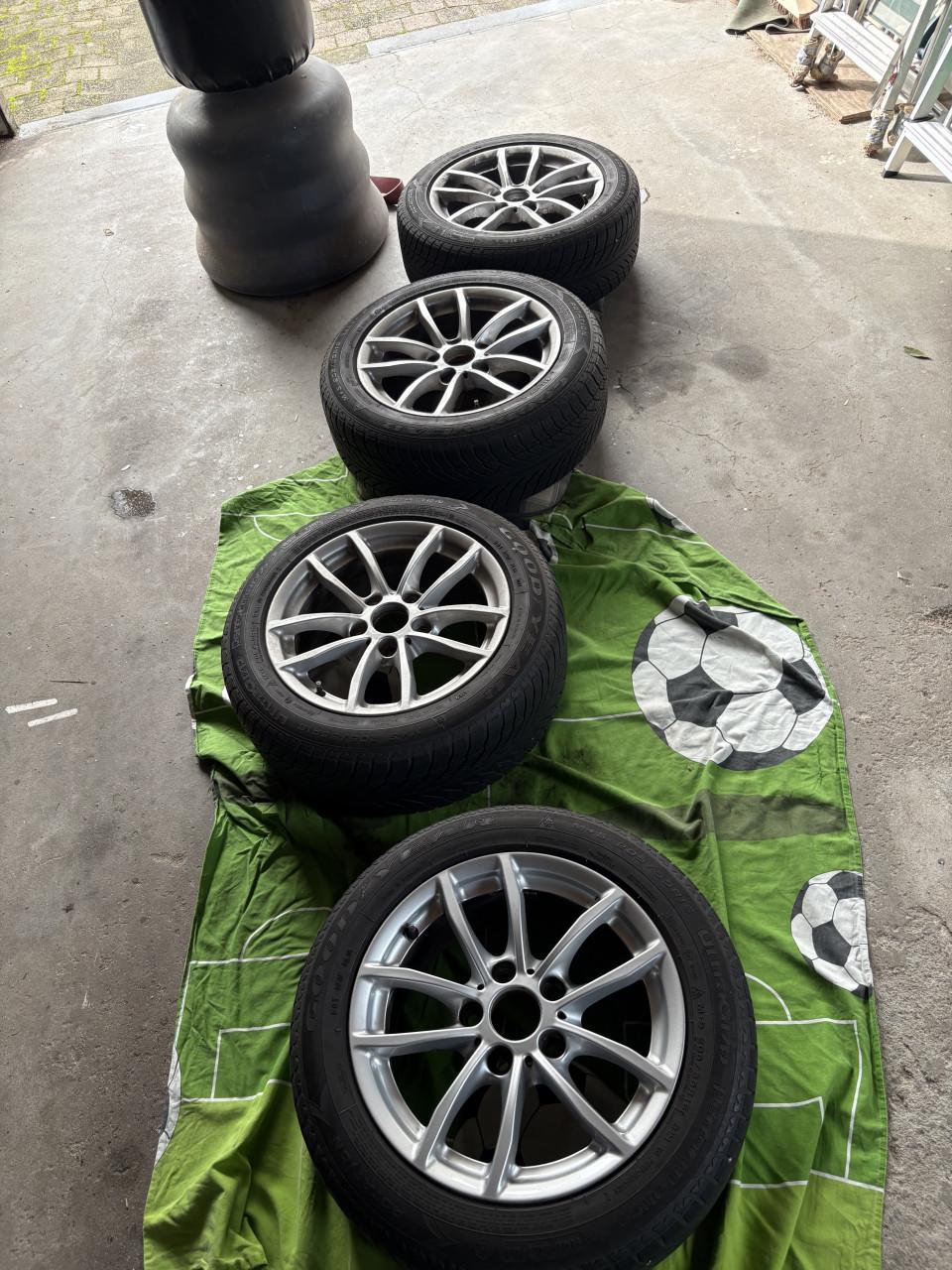 BMW winterbanden met velgen