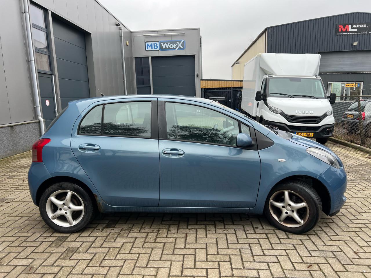 Toyota Yaris 1.3VVTi Sol Automaat Vol Jaar Apk