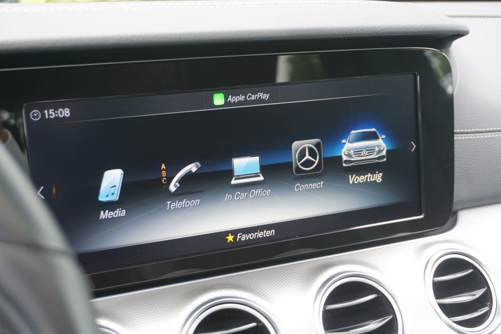 Mercedes-Benz E-Klasse estate 200 premium luxury l panorama dak l massage l