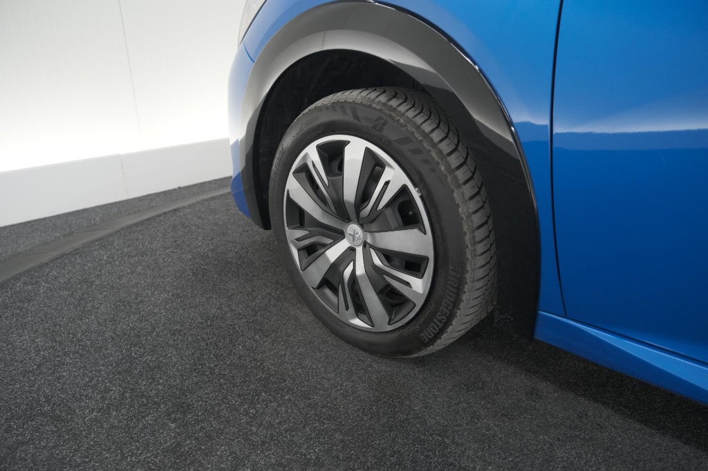 Peugeot 208 ev active 50 kwh | navigatie | apple carplay | climate control