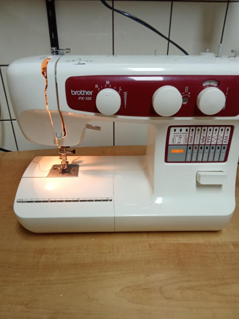 Naaimachine Brother PX-100