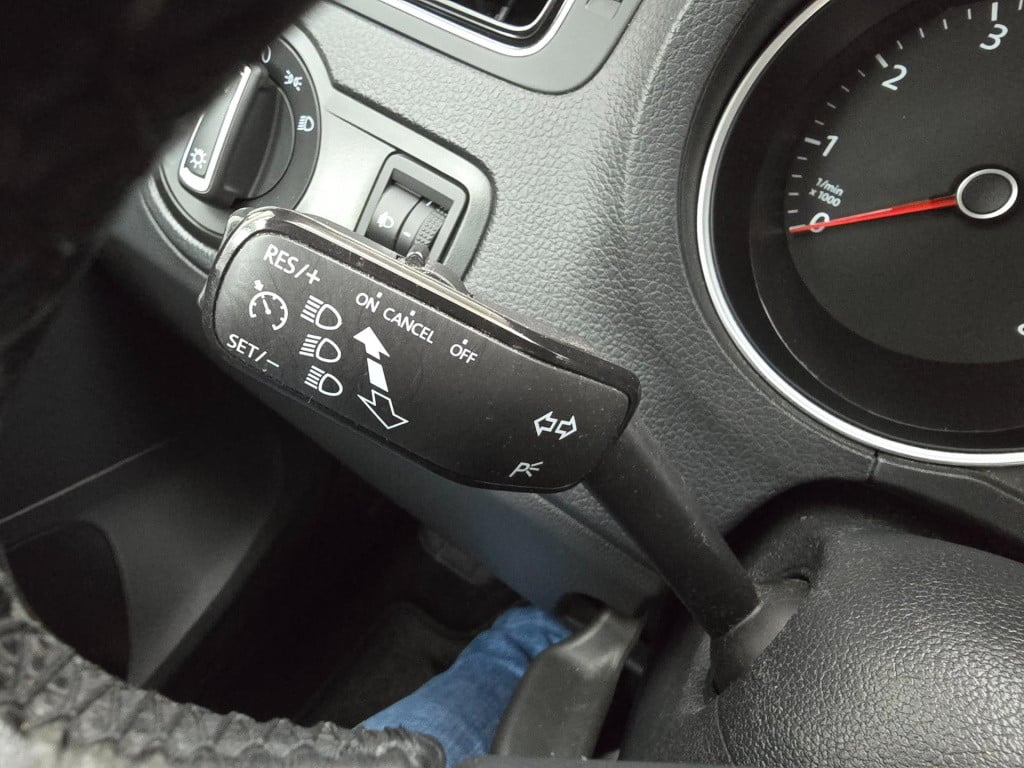 Volkswagen Polo occasion 1.0 bluemotion edition zeer zuinig met carplay rad