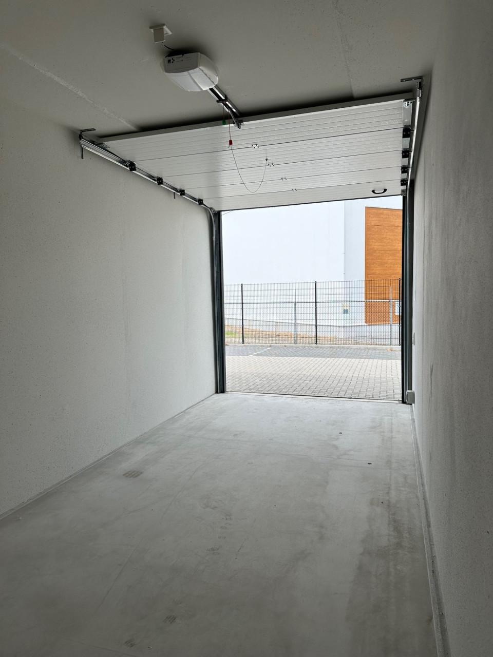 TE HUUR | XXL Garagebox Goes