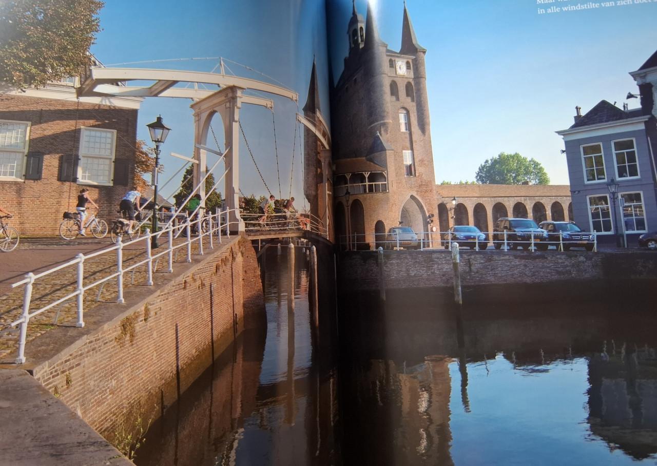 Zeeland belicht 3x), door Jan van Damme, fotografie Ruden Riemens