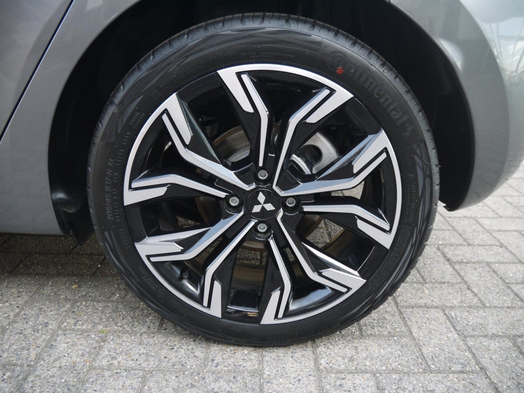 Mitsubishi Colt 1.6 hev intense+