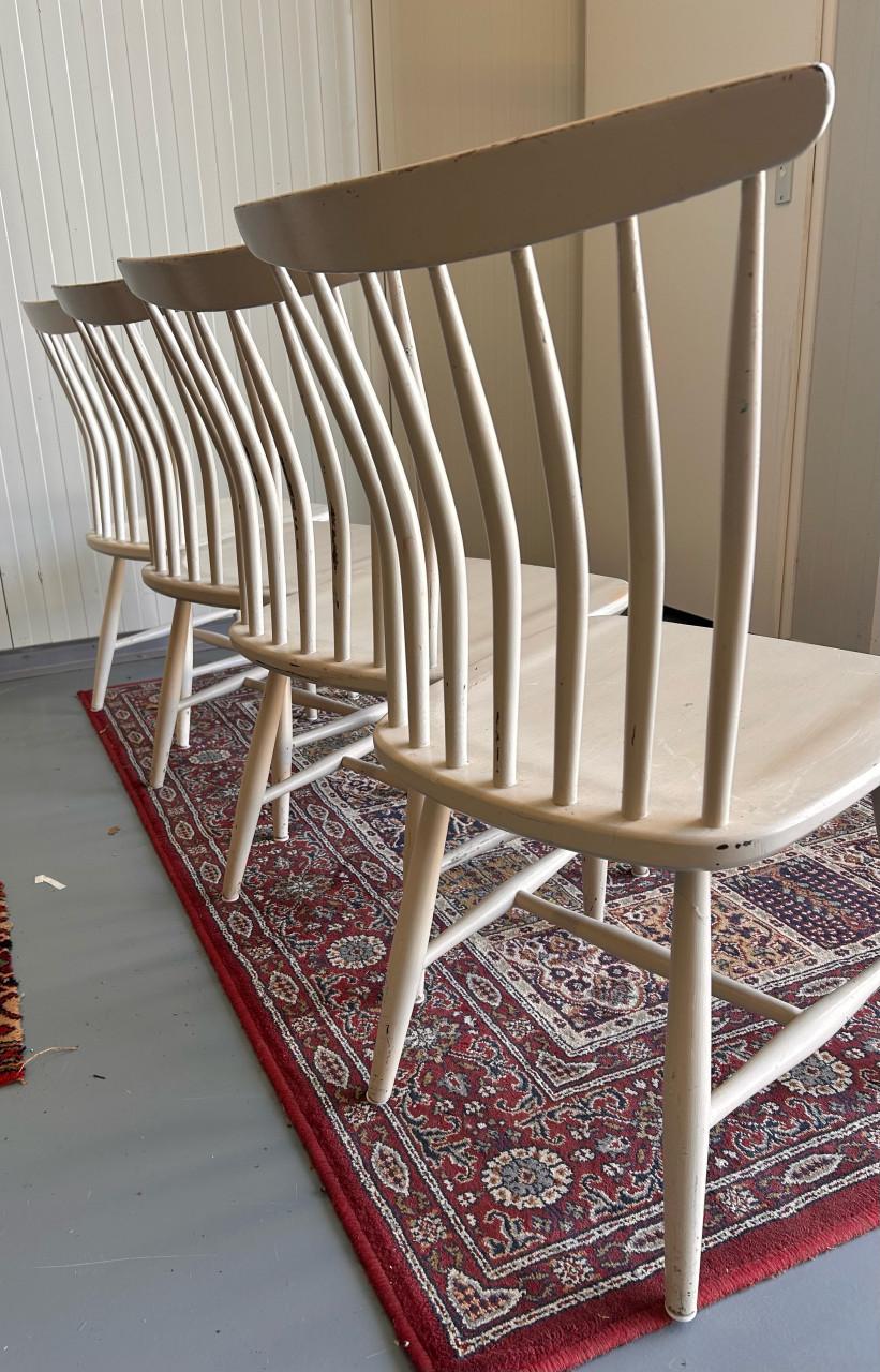 Set-4 vintage Åkerblom spijlenstoelen-Zweeds design j-50/60