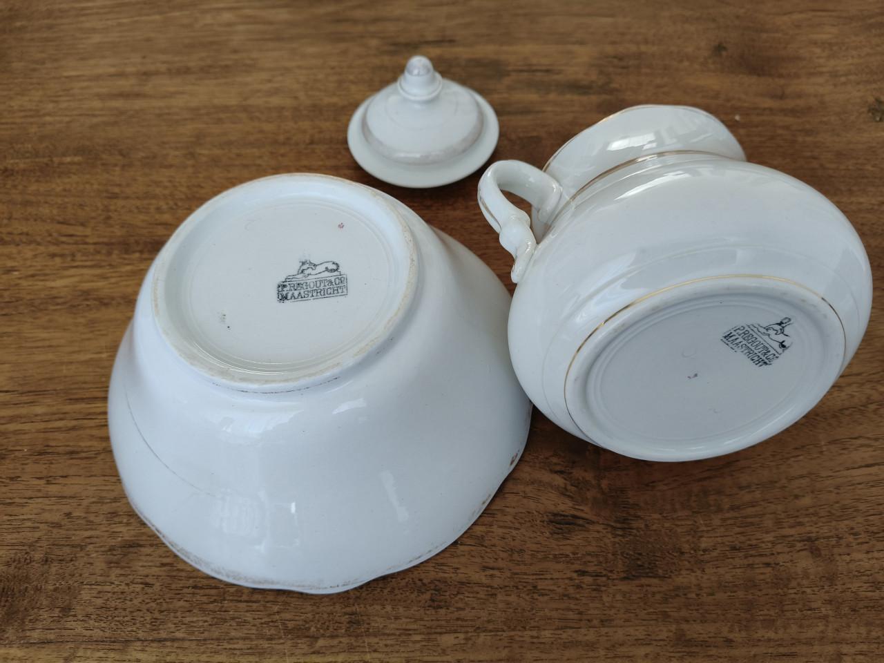 Suikerpot en schaal