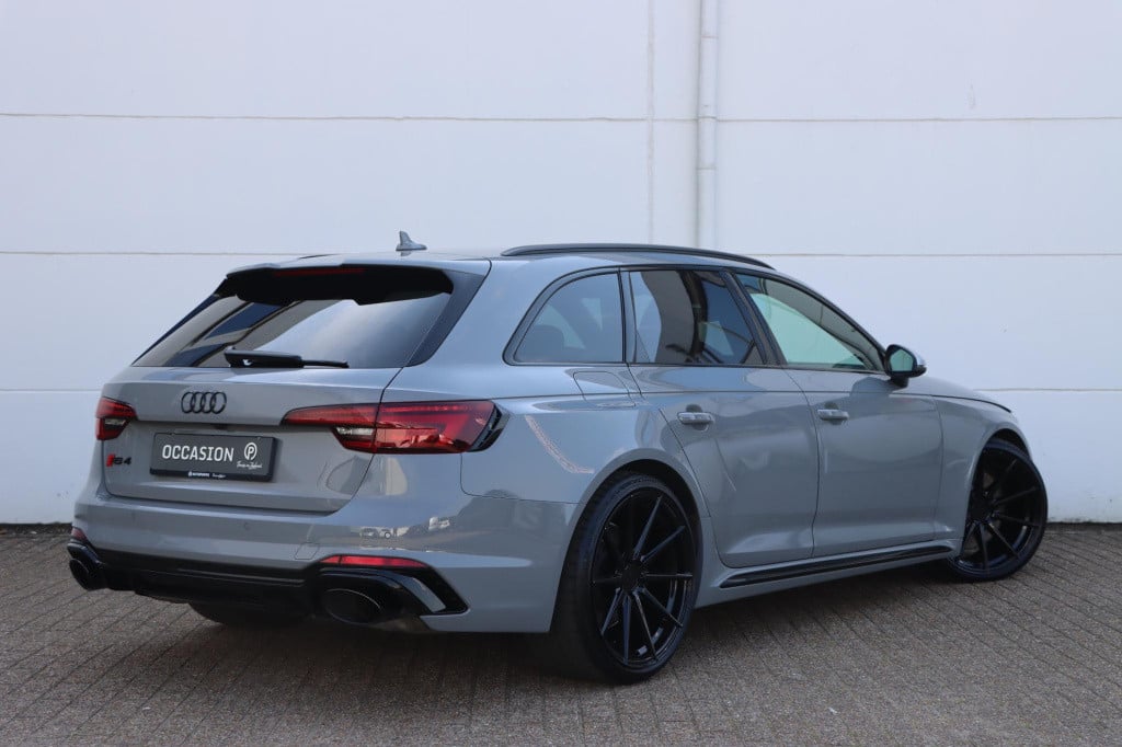 Audi Rs4 avant 2.9 tfsi quattro 450pk tiptronic